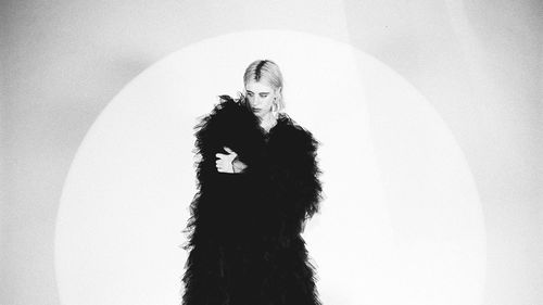 Sylvie Kreusch + support: CHARLOT